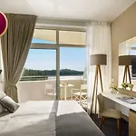 Remisens Albatros Szálloda 4*