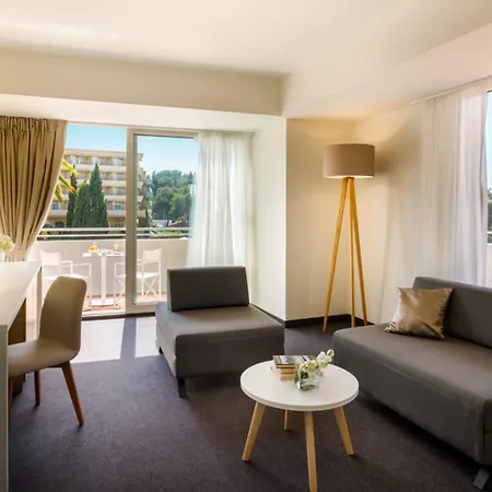 Remisens Albatros 4* קאבטאט