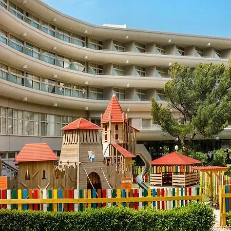 Remisens Albatros 4*