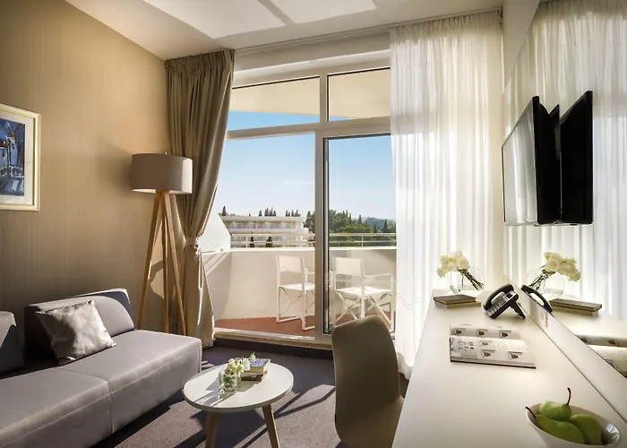 Remisens Albatros Hotel 4*